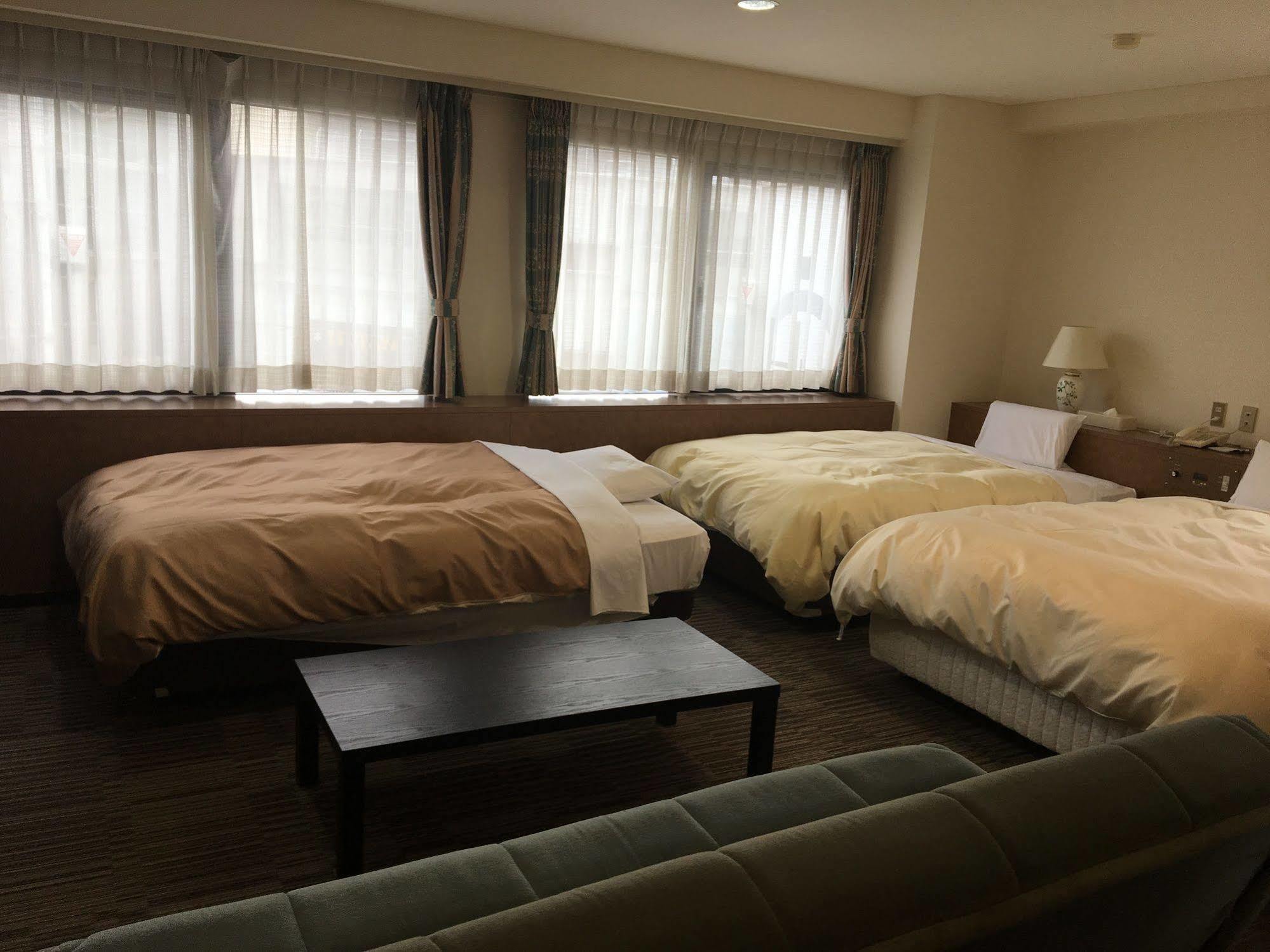 Hotel Crown Hills Matsuyama Matsuyama  Exterior foto
